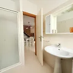 M274 - Marcelli, Comodo Quadrilocale Vista Mare Con Terrazzo דירה *