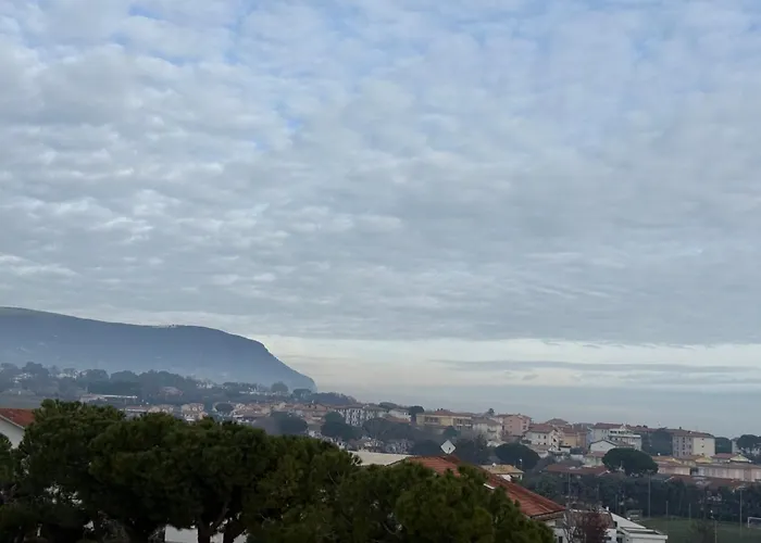 M274 - Marcelli, Comodo Quadrilocale Vista Mare Con Terrazzo *