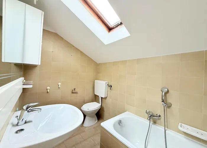 Apartment M274 - Marcelli, Comodo Quadrilocale Vista Mare Con Terrazzo